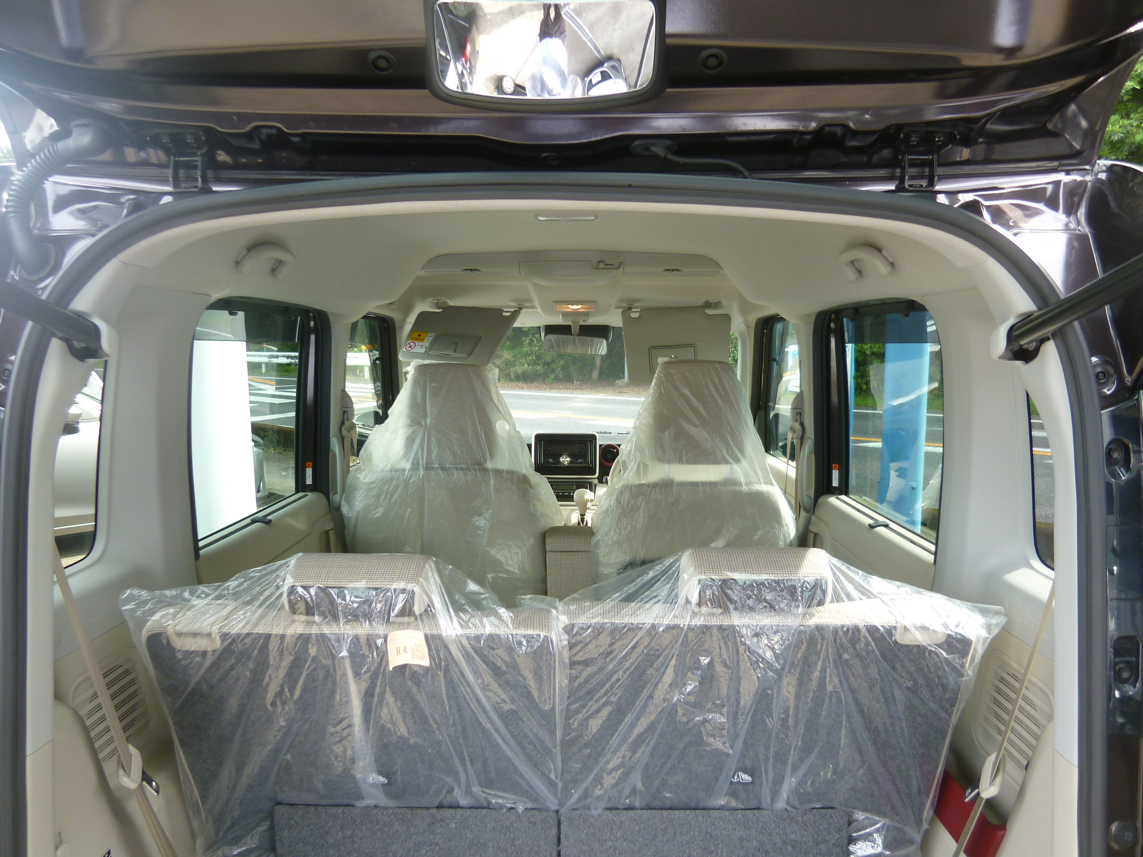 スペーシア 荷室